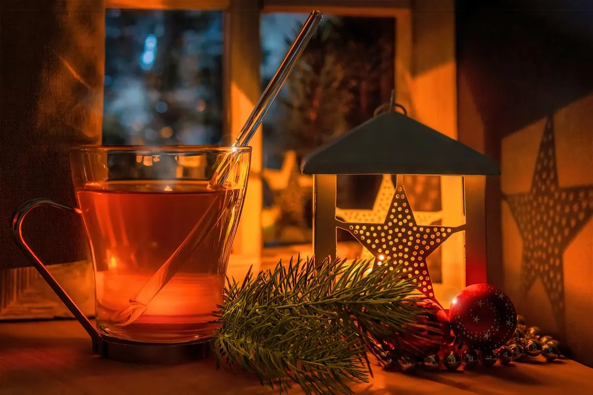 Writing a Christmas Ghost Story: A Seasonal Prompt Guide